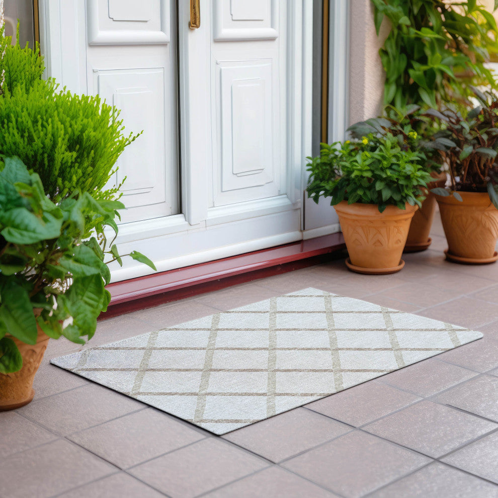 Indoor/Outdoor York YO1 Ivory Machine Washable 1'8" x 2'6" Rug
