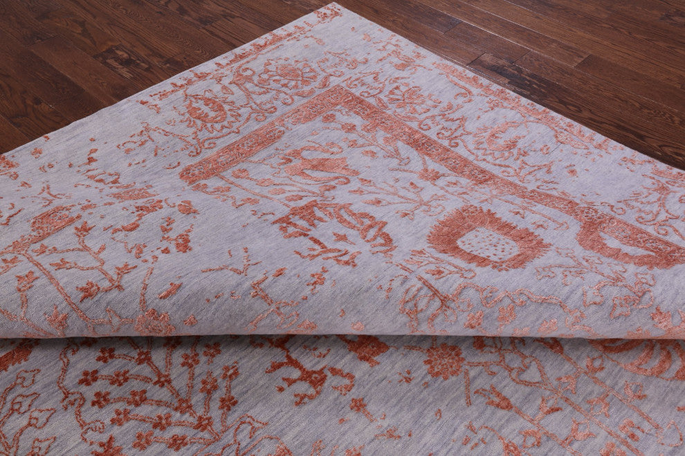 Persian Hand Knotted Wool and Silk Rug 9' 11" X 13' 10" Q9117