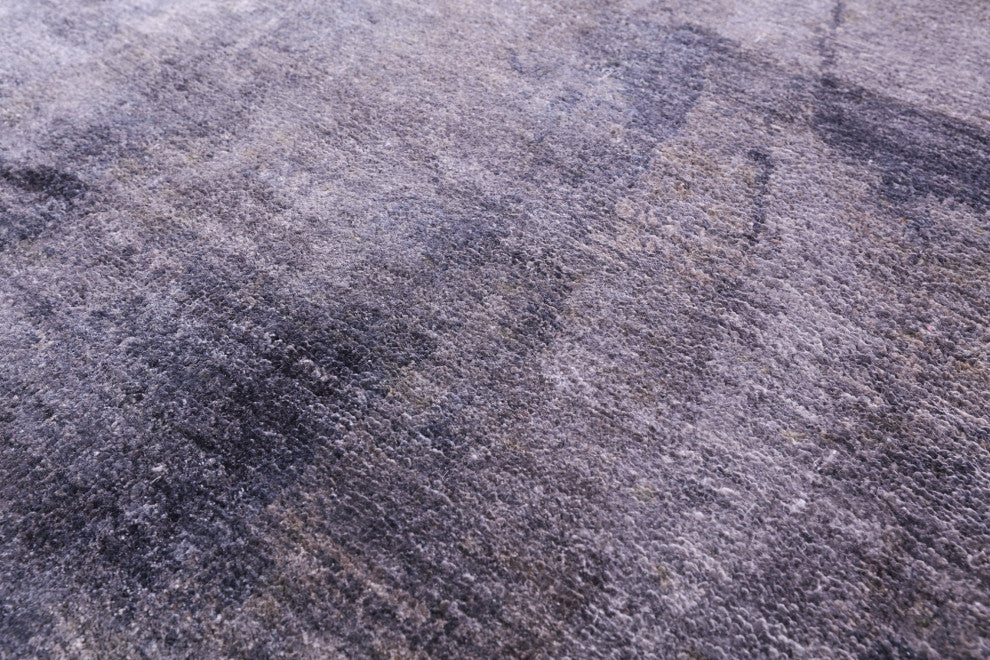 3' 7" X 7' 6" Modern Silk Hand Knotted Rug Q9090