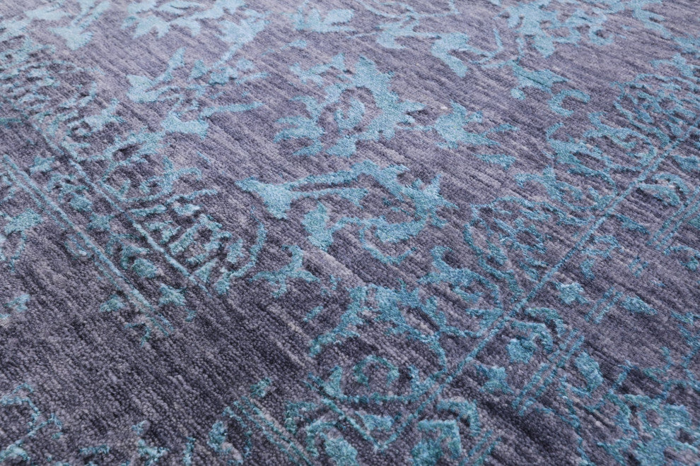 Wool and Silk Persian Hand Knotted Rug 7' 11" X 9' 11" Q6939