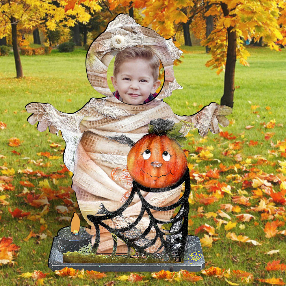 Mummy Outdoor oversized Wooden decoration