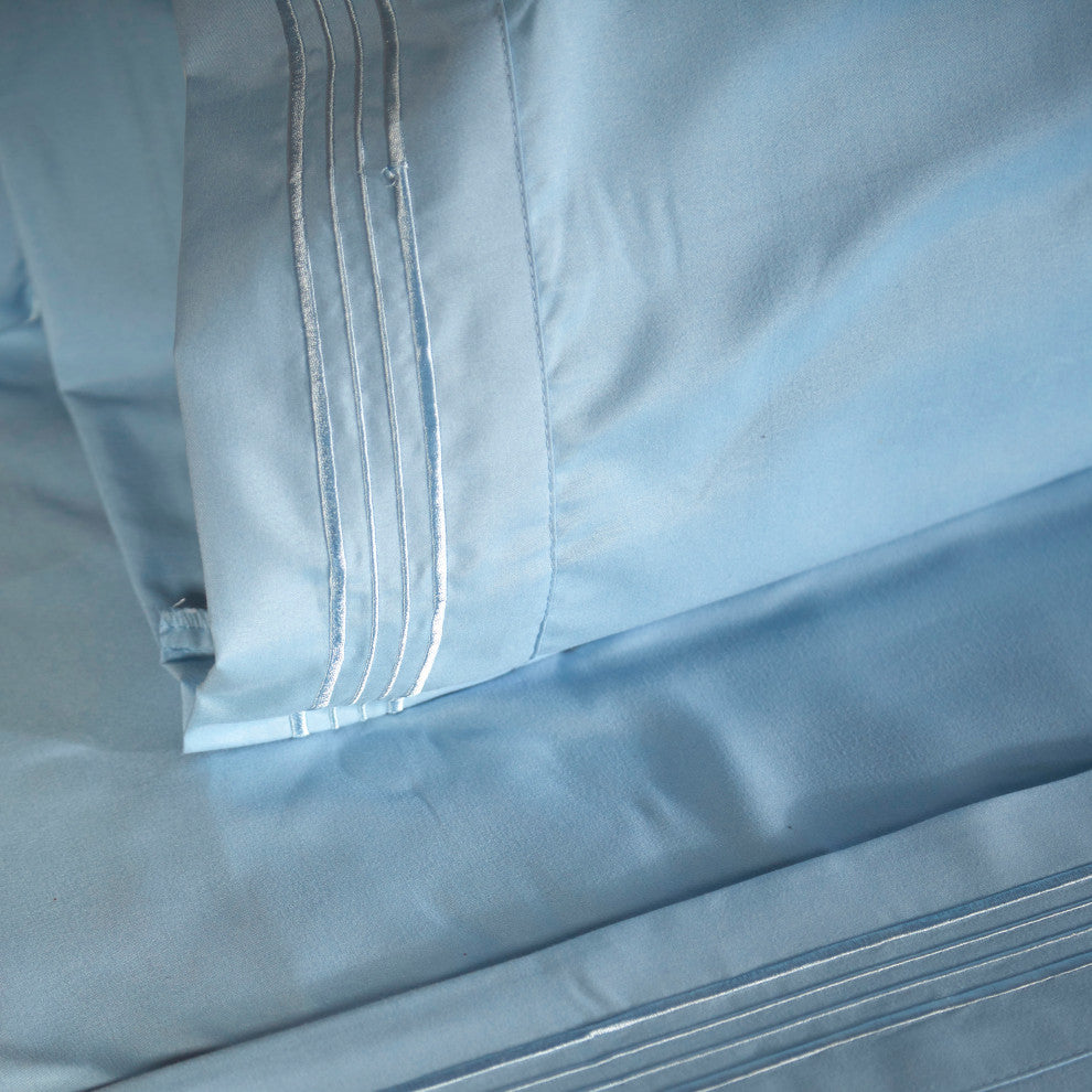 Linum Home Textiles 1800 TC Brushed Microfiber Sheet Set with 4 Line Embroidery