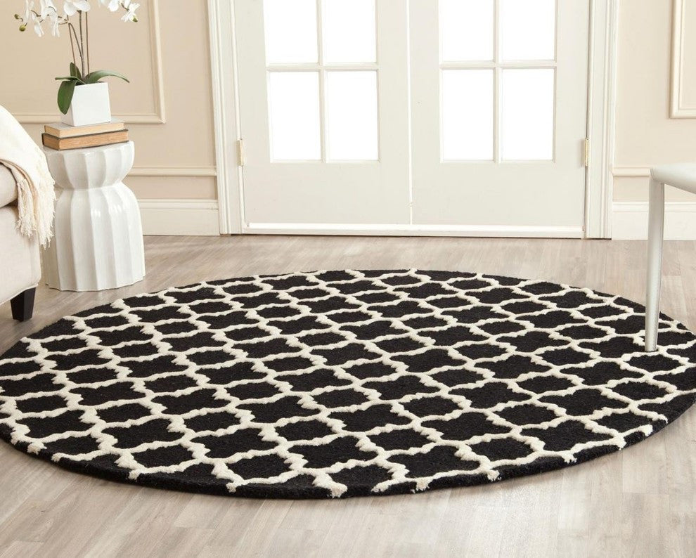 Safavieh Cambridge CAM130E 8' Square Black Rug