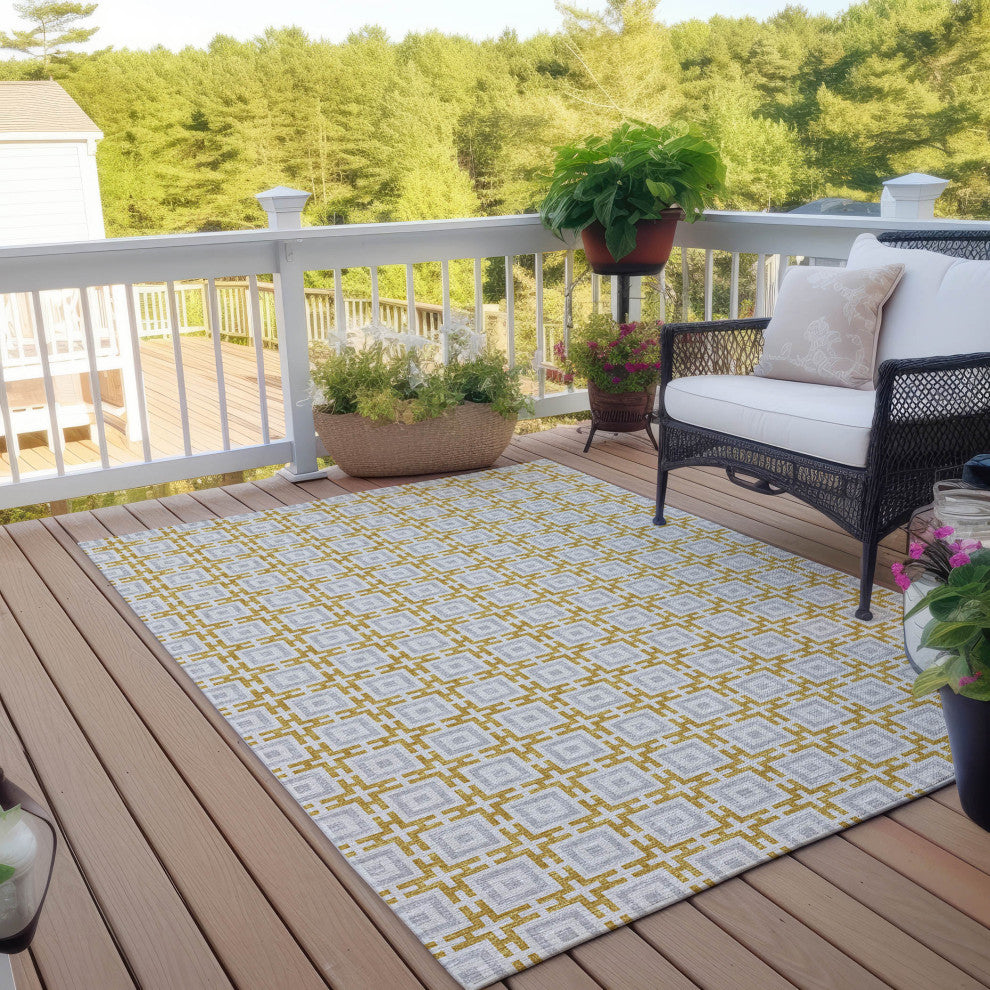 Indoor/Outdoor Marlo MO1 Gold Machine Washable 8' x 10' Rug