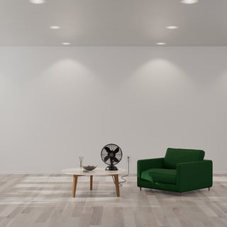 Hunter Classic Matte Black 4-Blade Oscillating 3-speed Desk Fan