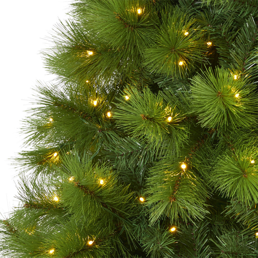 8ï¿½ Green Scotch Pine Artificial Christmas Tree with 600 Clear LED Lights