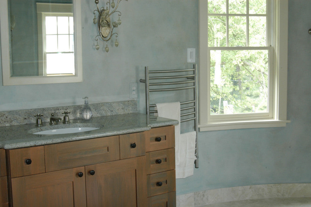 Jeeves Model C-Curved Towel Warmer, Brushed