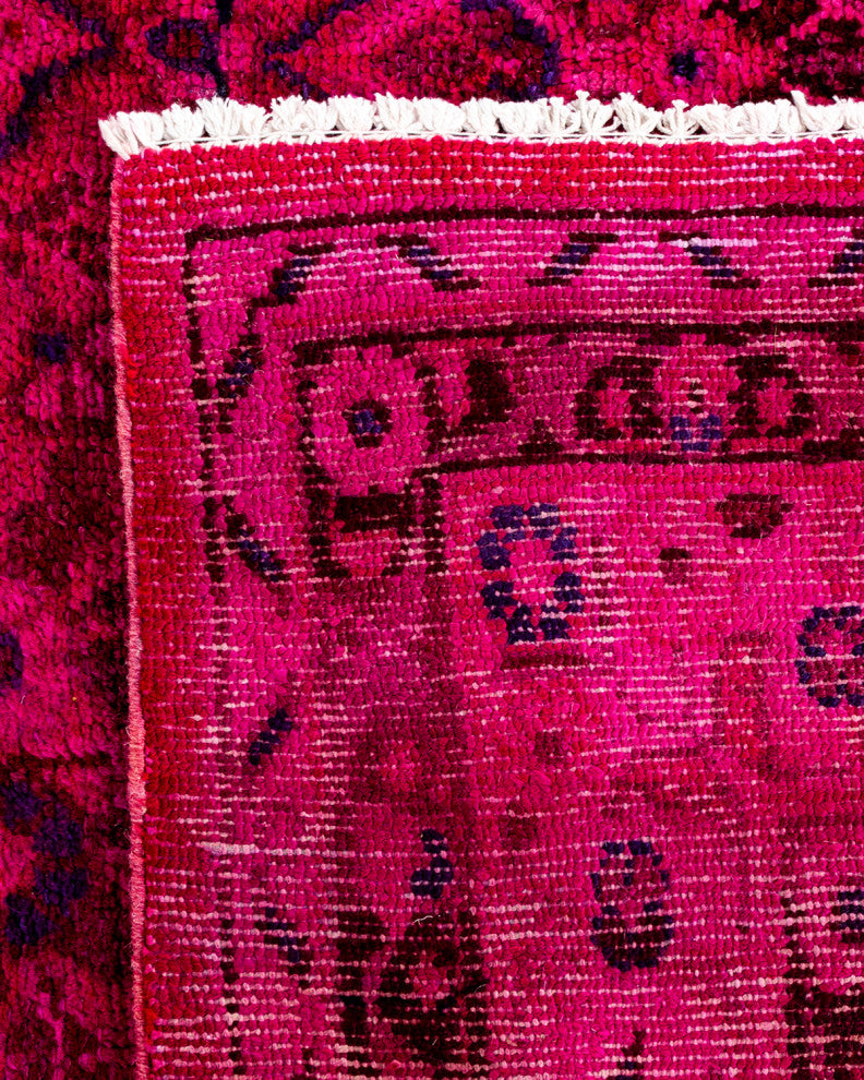 Fine Vibrance, One-of-a-Kind Handmade Area Rug Pink, 7' 1" x 8' 5"