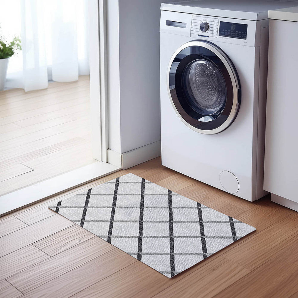 Indoor/Outdoor York YO1 Grey Machine Washable 1'8" x 2'6" Rug
