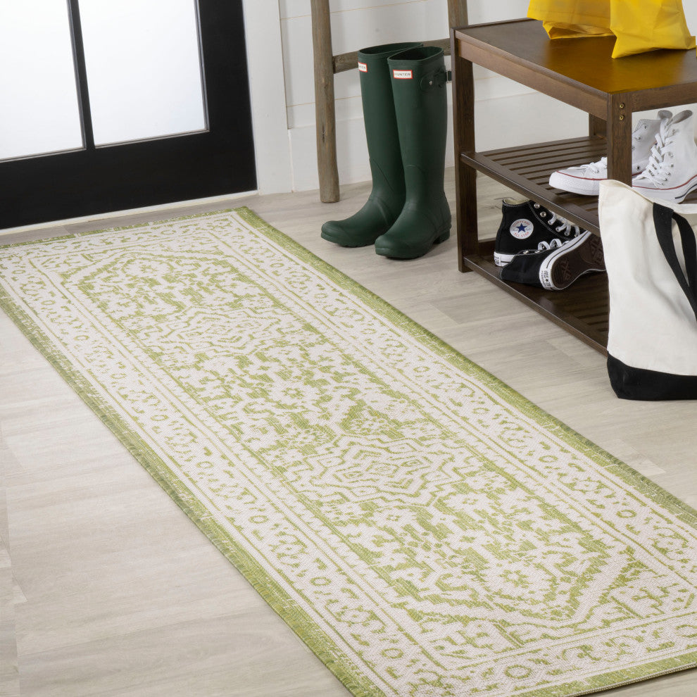Sinjuri Medallion Textured Weave Indoor/Outdoor, Green/Cream, 2x8