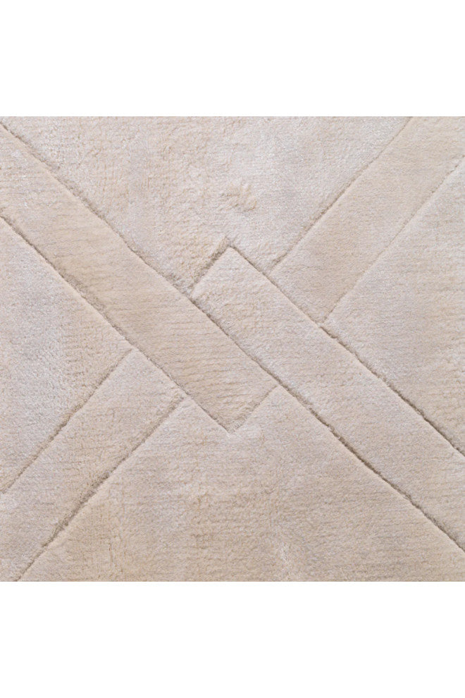 Hand Woven Plush Silver Sand Carpet 10' x 13' | Eichholtz La Belle