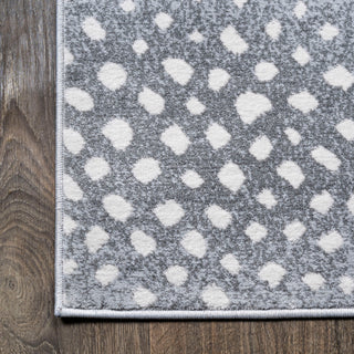 Antelope Modern Animal Light Gray/Cream 8'x10' Area Rug