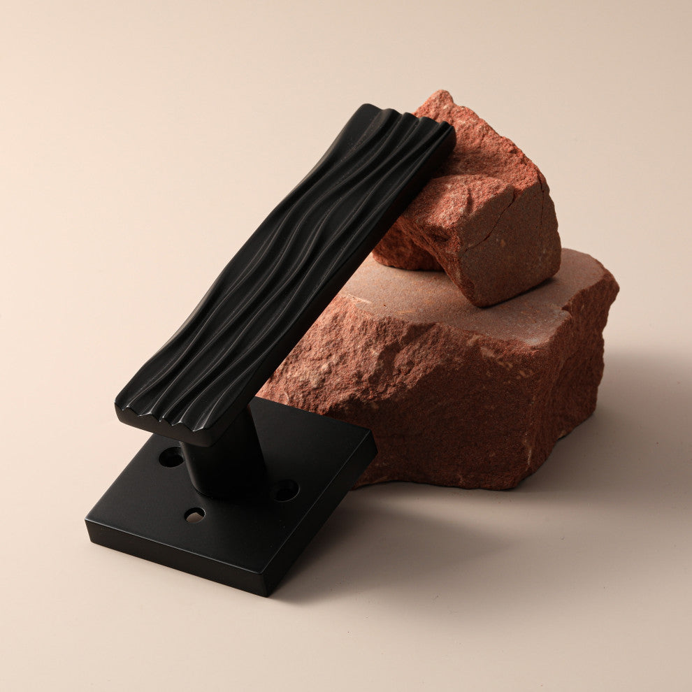 Modern Heavy Duty Designer Interior Door Lever - Ridge Collection, Matte Black, Passage Right Hand