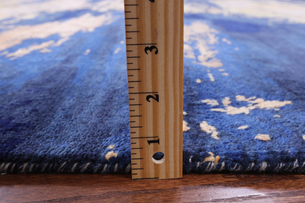 8' 1" X 10' 2" Wool and Silk Abstract Handmade Rug Q8703