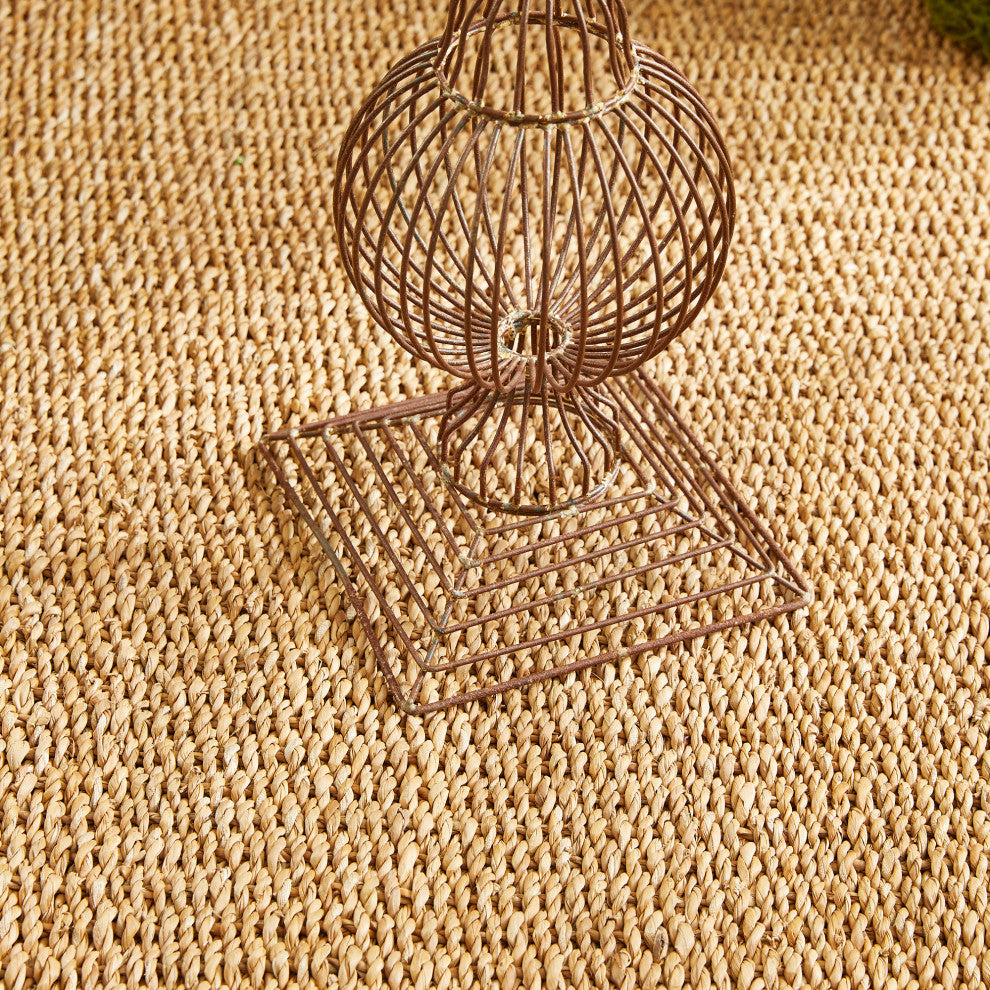 Weathered Metal Wire Finial Garden Structure