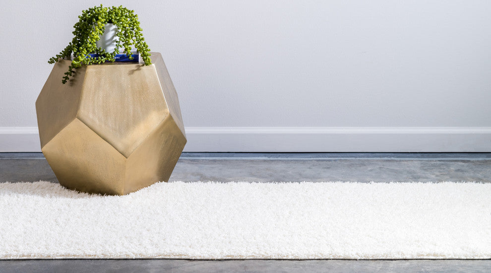 Unique Loom White Studio Solid Shag 2' 0 x 6' 7 Runner Rug