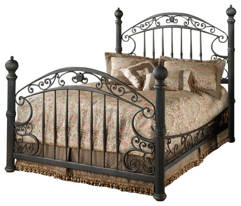 Chesapeake King Bed Set With Rails