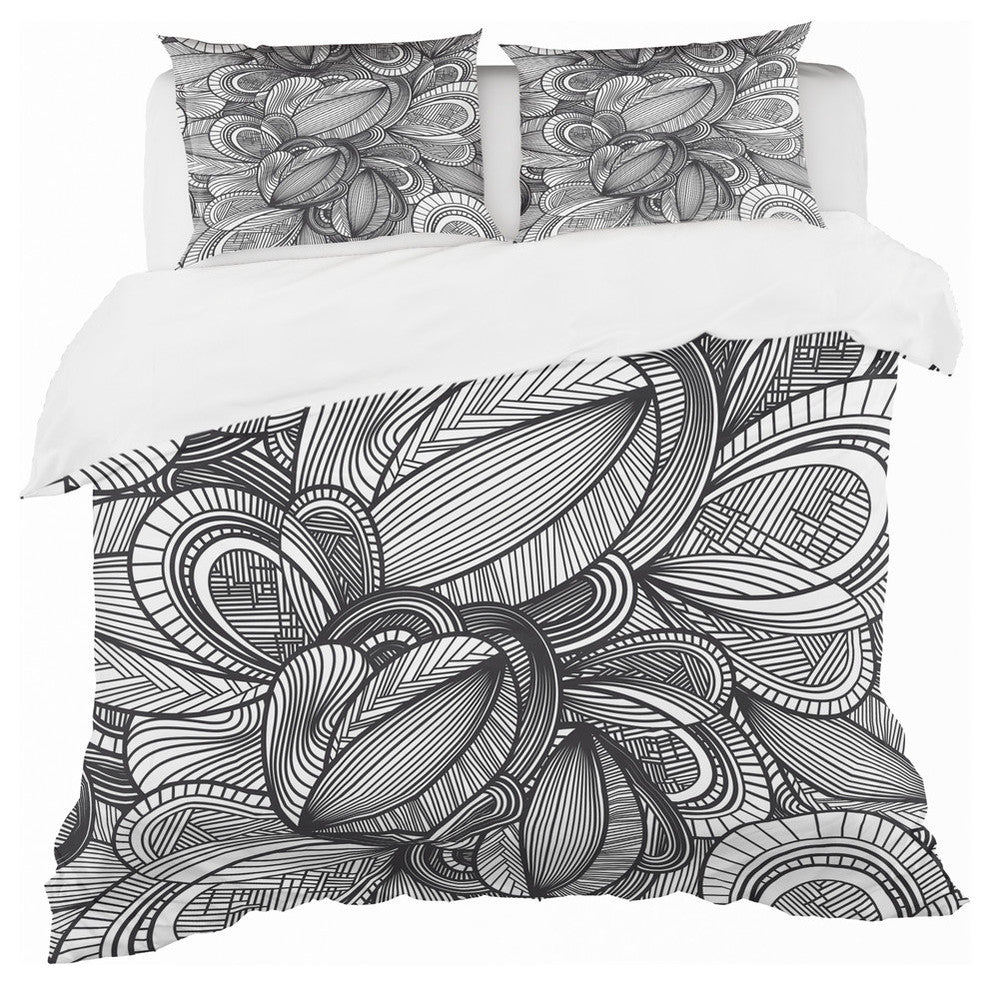 Geometric Leaves in Black and White Abstract Duvet Cover, King