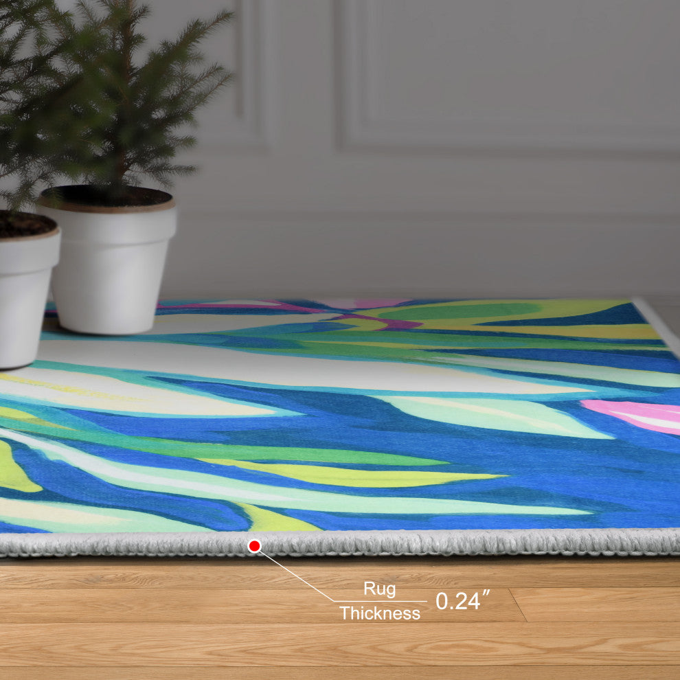 Blue Tropics I Hand Washable Flowers Power-loomed Art Area Rug, 5'x7.5'