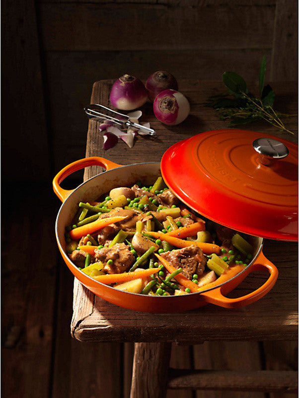 Le Creuset Signature Shallow Casserole, 26 cm, Volcanic