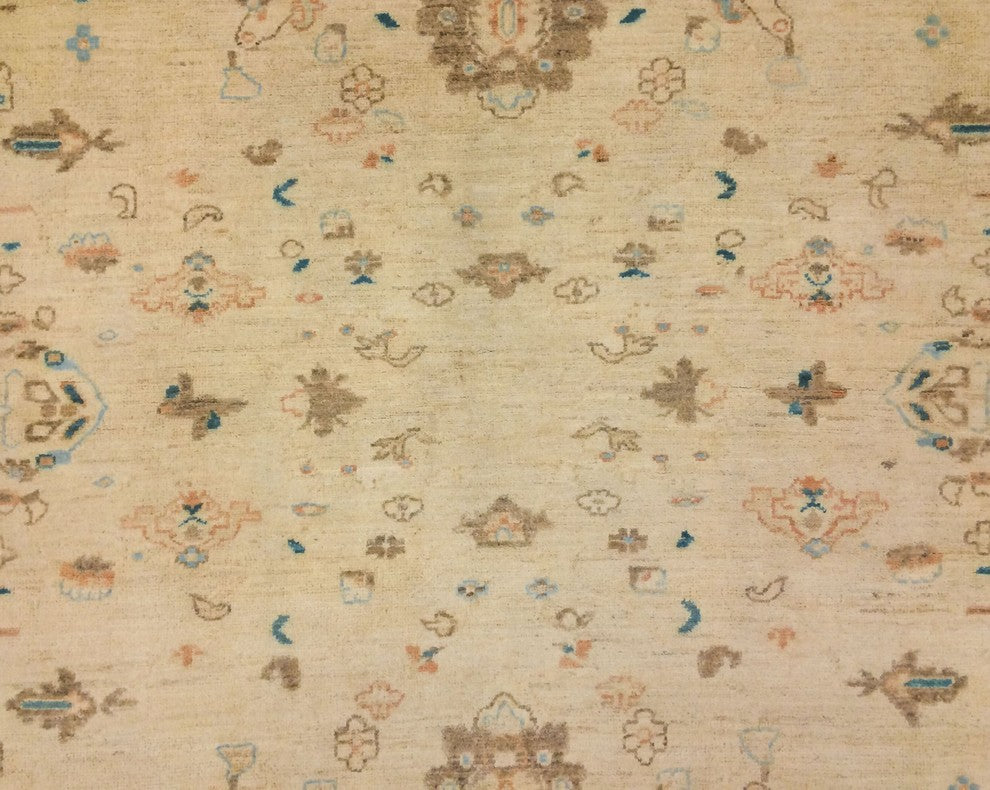 Peshawar Grover Beige Hand-Knotted Rug, 7'11x9'5