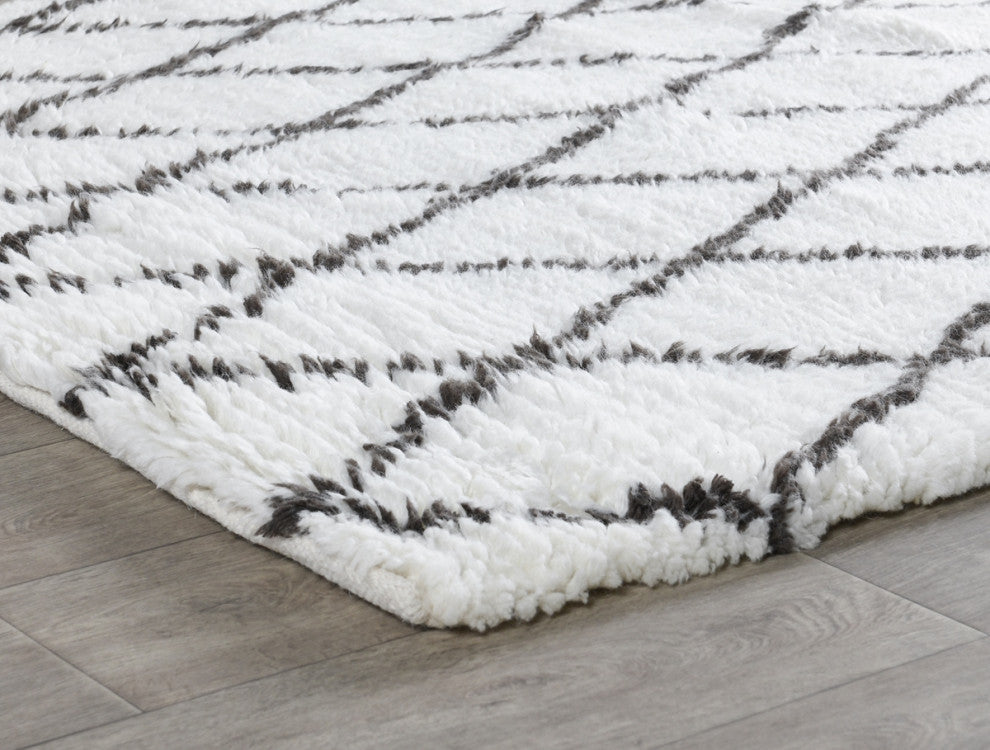 Classic Home Hawthorne Diamond Shag Ivory/Dark Brown 5x8 Rug