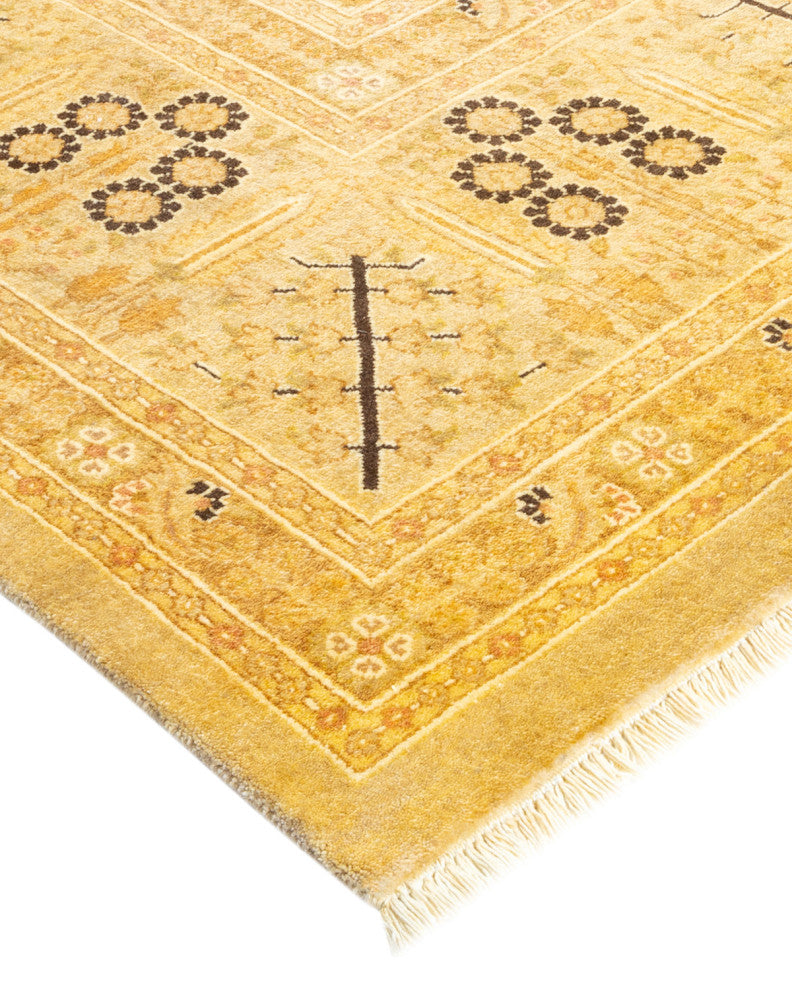 Ryleigh, One-of-a-Kind Hand-Knotted Area Rug Ivory, 8'1"x10'6"