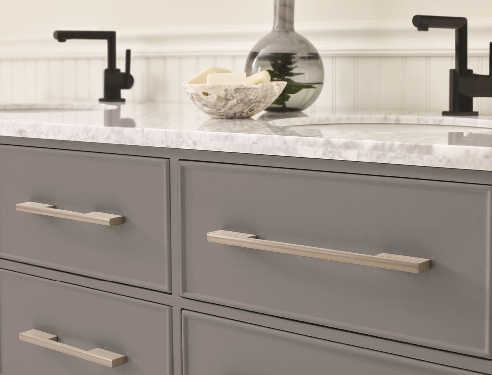 Separa 6-5/16" Center-to-Center Silver Champagne Cabinet Pull