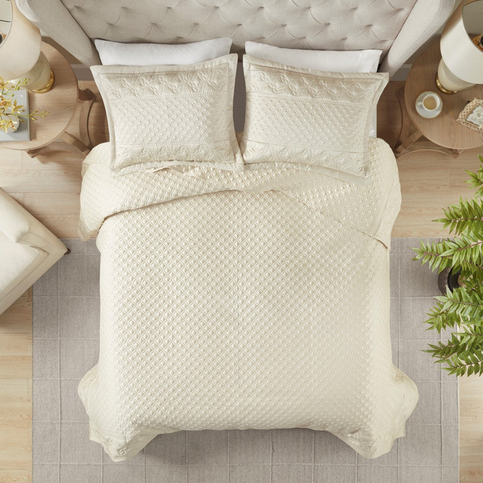 Croscill Versailles Matte Satin 3-Piece Quilt Set, Champagne, King