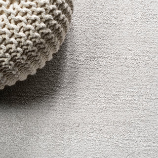 Haze Solid Low-Pile Ivory 6' Round Area Rug