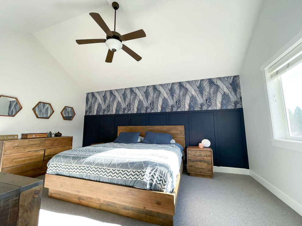 Nevada Bed, Dark Driftwood, Queen