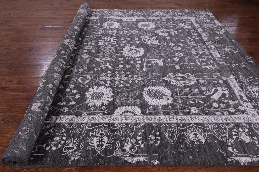 9' 9" X 14' 3" Persian Hand-Knotted Wool and Silk Rug Q9114