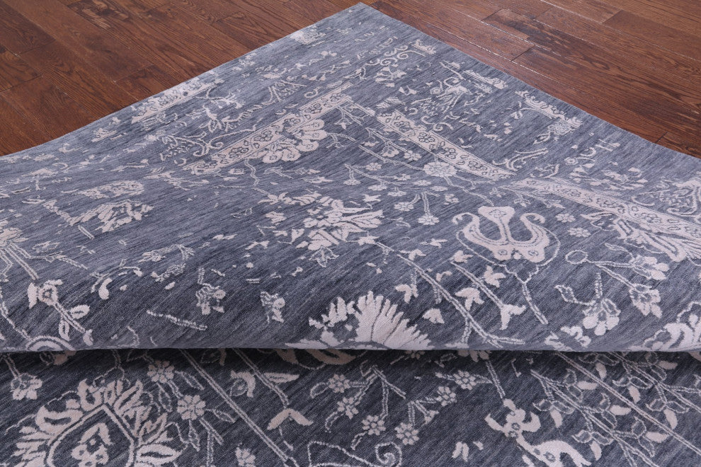 9' 0" X 12' 0" Persian Wool and Silk Hand-Knotted Rug Q9122