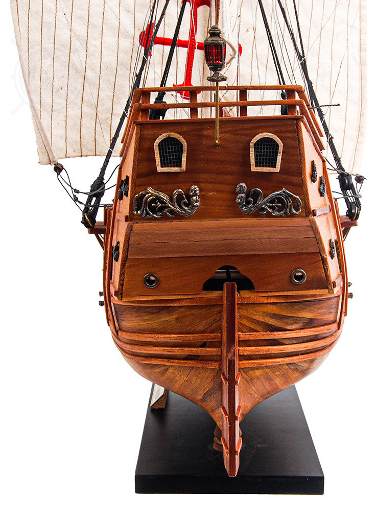 Santa Maria Museum-quality Fully Assembled Wooden Model Ship