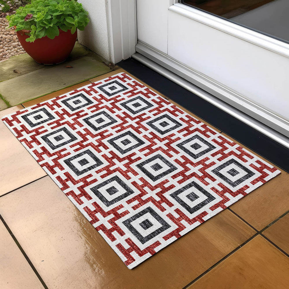 Indoor/Outdoor Marlo MO1 Red Machine Washable 1'8" x 2'6" Rug
