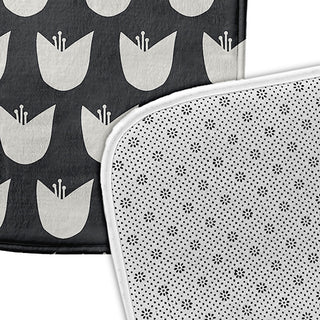 24" x 17" Simple Tulip Design Bathmat, Pepper