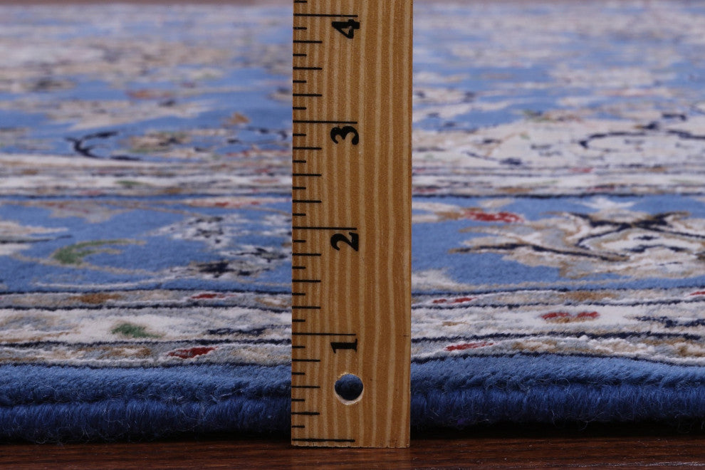 8' Square Persian Nain Handmade Wool & Silk Rug - Q13142