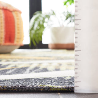 Safavieh Barbados Collection Indoor-Outdoor, BAR549 Rug, Black/Green/Gold, 6'6" Square