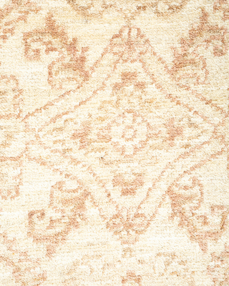 Eclectic, One-of-a-Kind Hand-Knotted Area Rug Ivory, 4'1"x6'3"