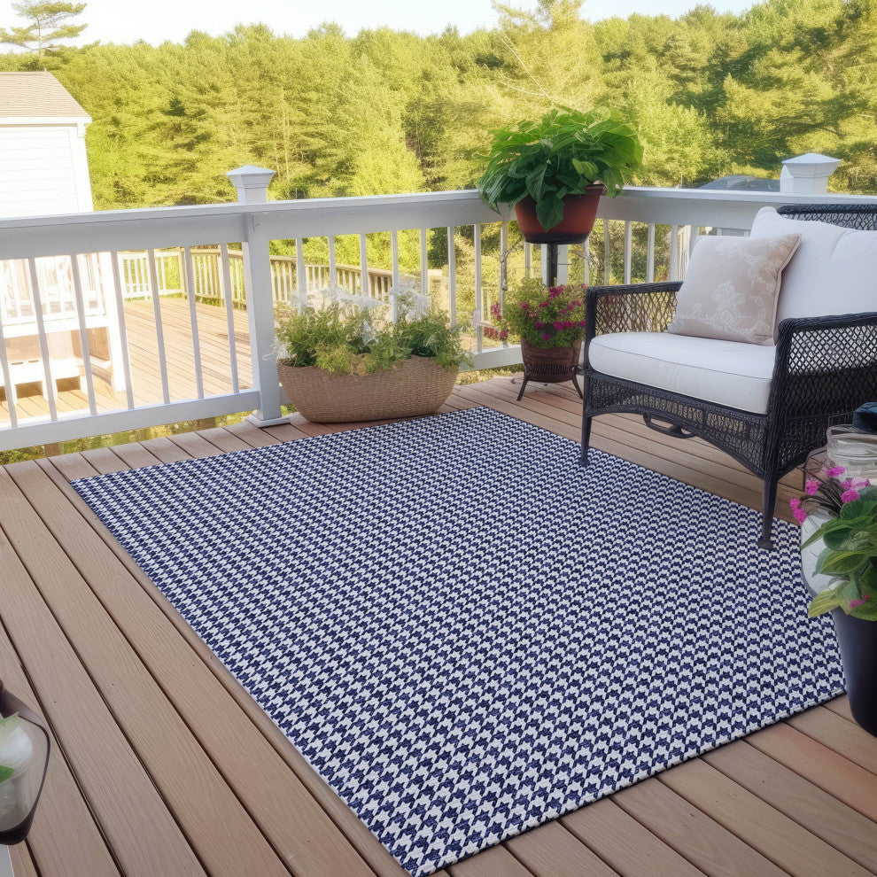 Indoor/Outdoor Hinton HN1 Navy Machine Washable 9' x 12' Rug