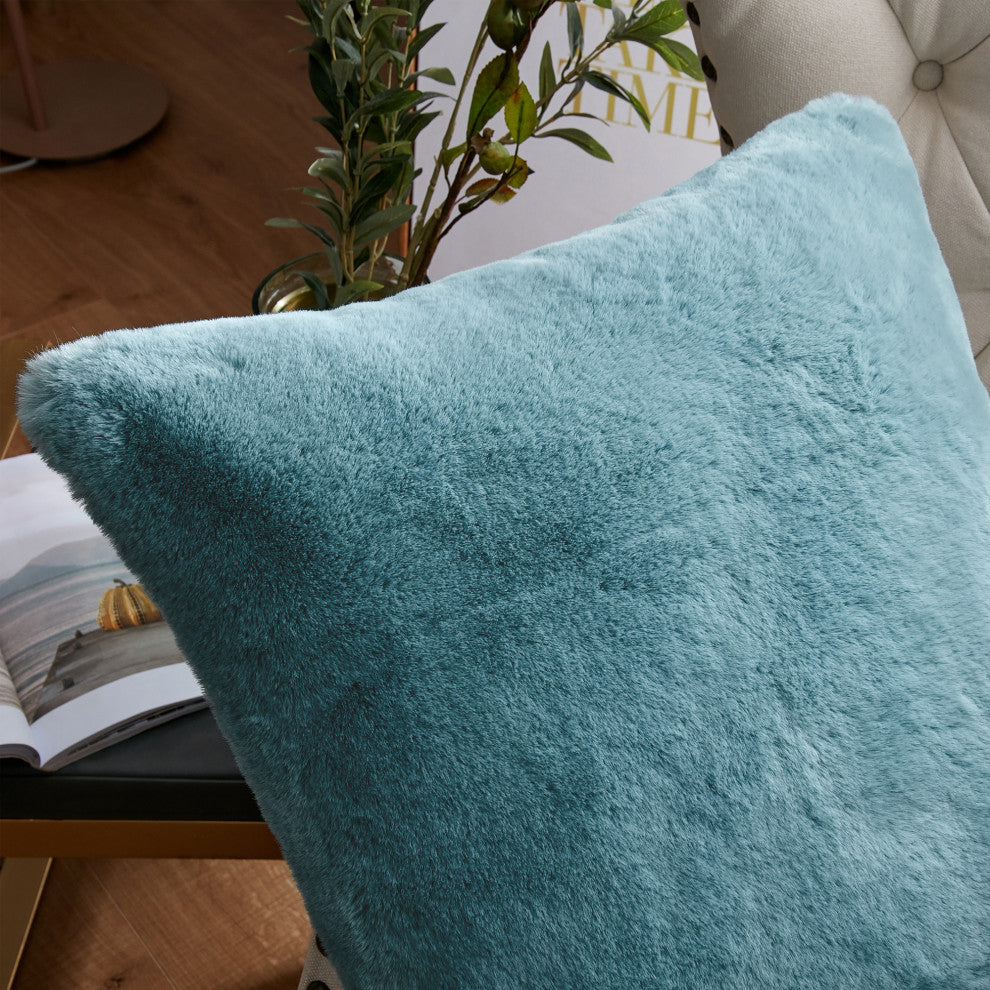 Heavy Faux Fur Throw Pillow Covers 2pcs Set, Silver Blue, 20''x20''