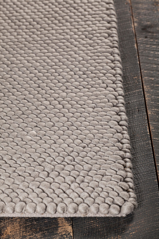 Quina Handwoven Contemporary Shag Rug, Silver, Rectangular 5'x7'6