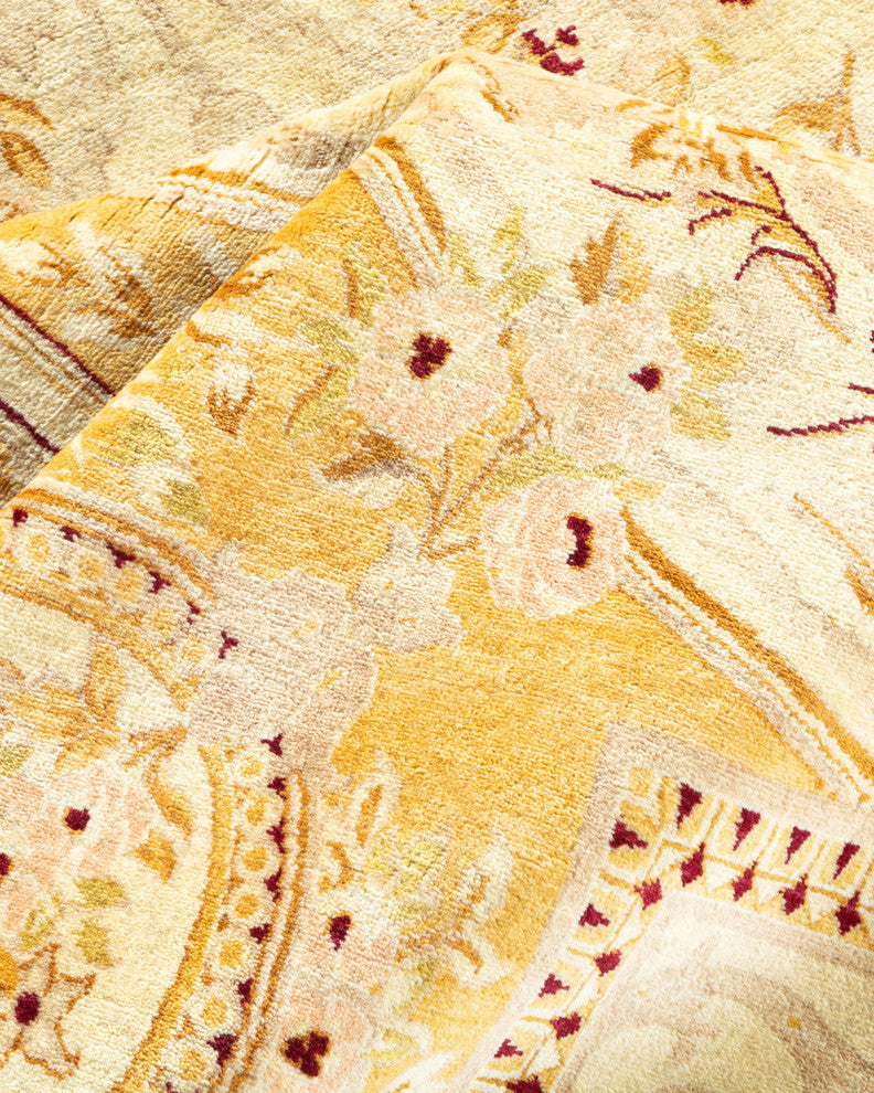 Nova, One-of-a-Kind Hand-Knotted Area Rug Ivory, 6'1"x9'1"