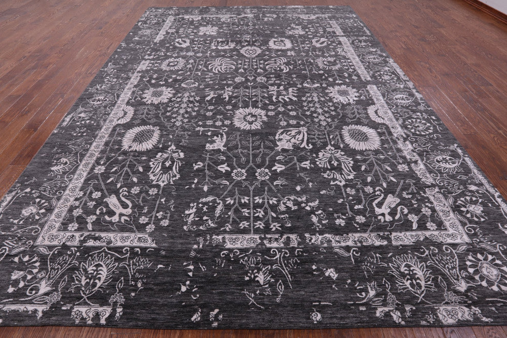 9' 9" X 14' 3" Persian Hand-Knotted Wool and Silk Rug Q9114