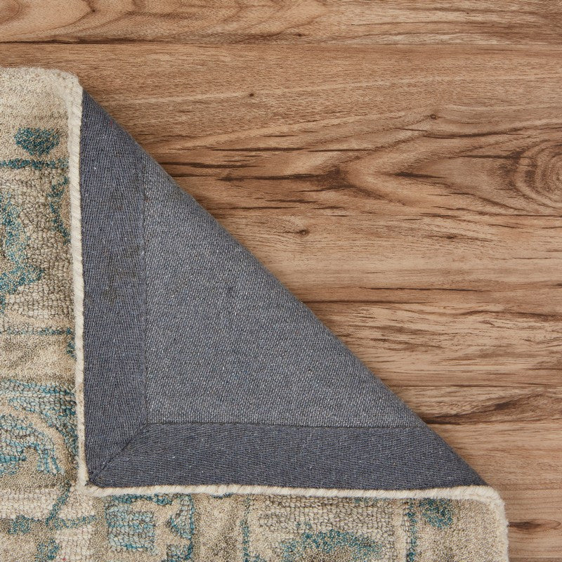 8" x 10" Turquoise and Cream Medallion Area Rug