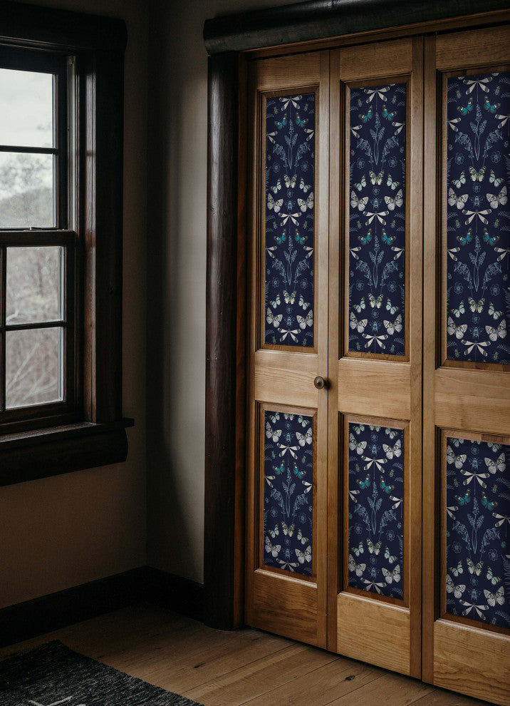 Hidden Treasures Blue Peel and Stick Wallpaper