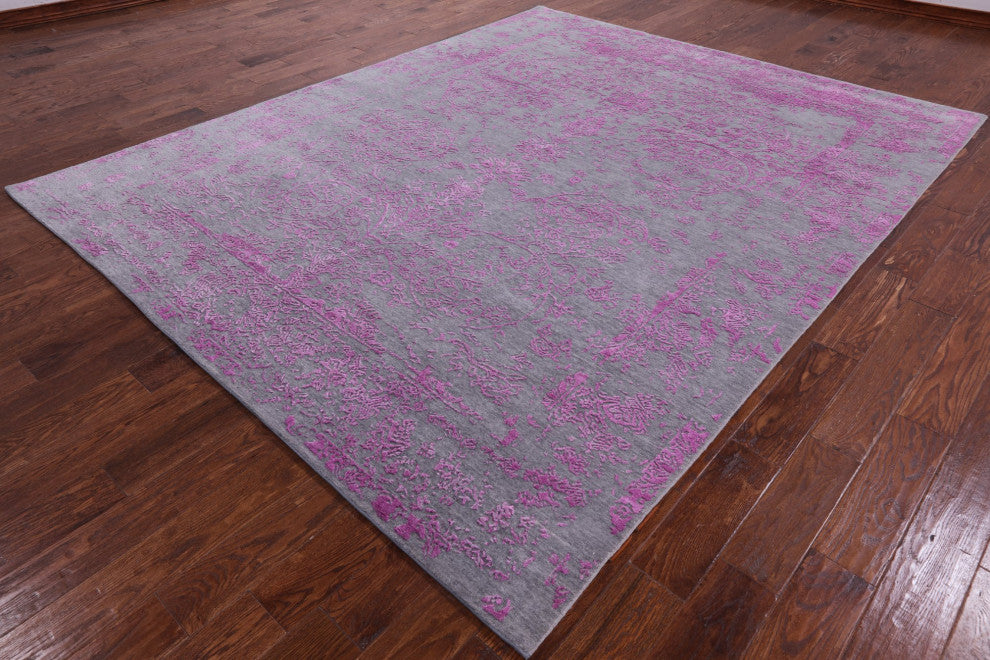 8' 1" X 10' 1" Persian Wool and Silk Hand-Knotted Rug Q6243