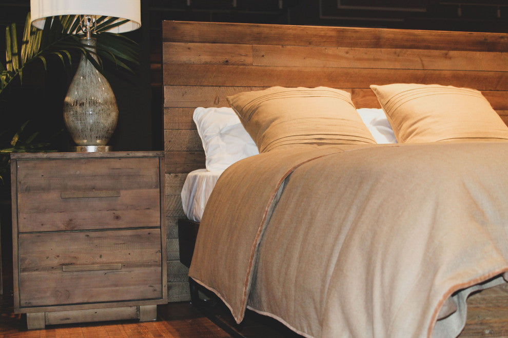 Nevada Bed, Dark Driftwood, Queen
