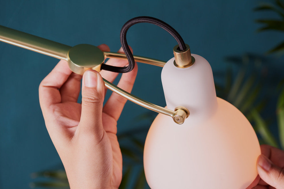 Laito Opal Wall Lamp