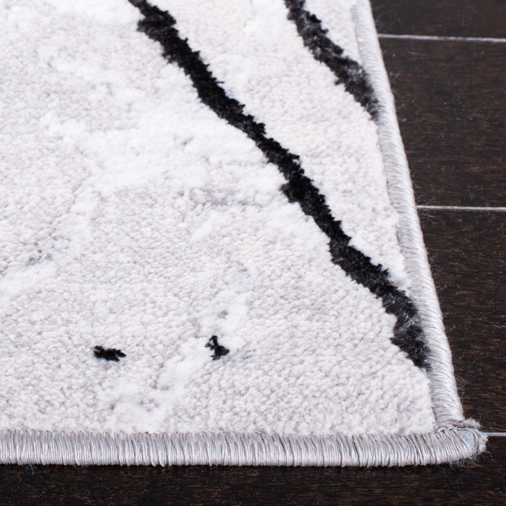 Safavieh Amelia Collection, ALA293 Rug, Grey/Black, 5'5"x7'7"